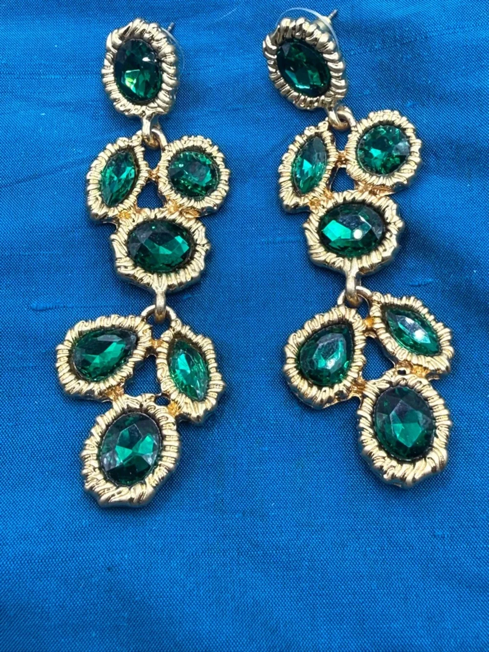 Oscar de la Renta Earrings - Picture 2 of 8